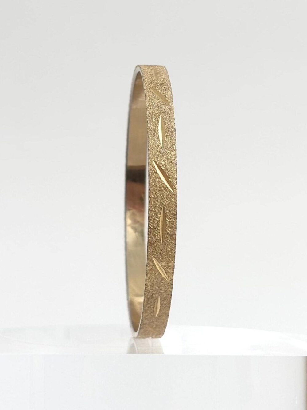 Gold Toned Geometric Textured Vintage 80's Style Bangle Bracelet